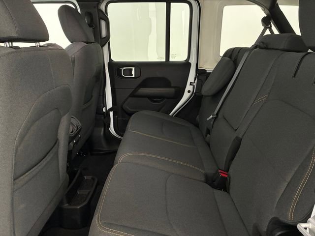 Used 2025 Jeep Wrangler Unlimited Sahara w/ Safety Group image 18