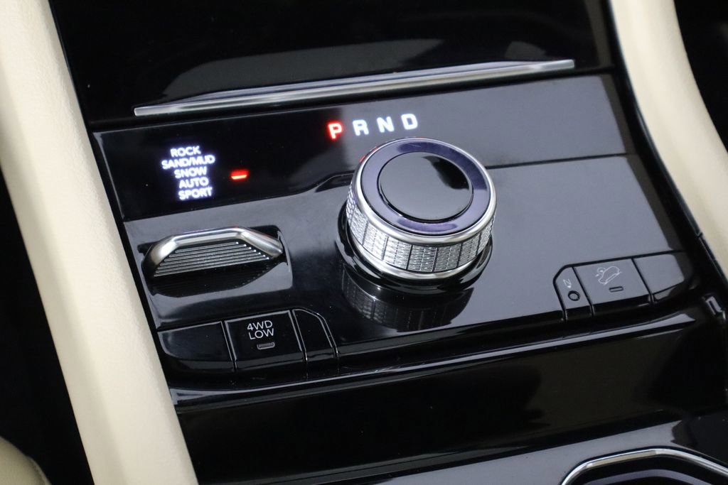 Used 2022 Jeep Grand Cherokee Limited 4xe AWD/4WD image 32