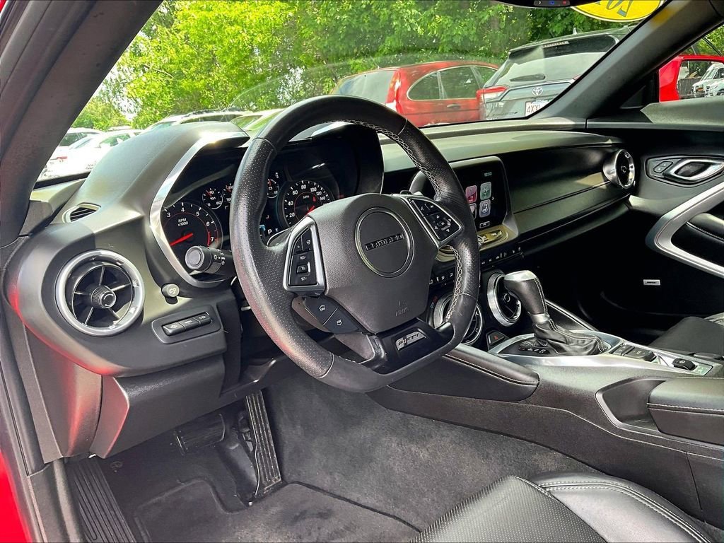 Used 2017 Chevrolet Camaro SS RWD image 8