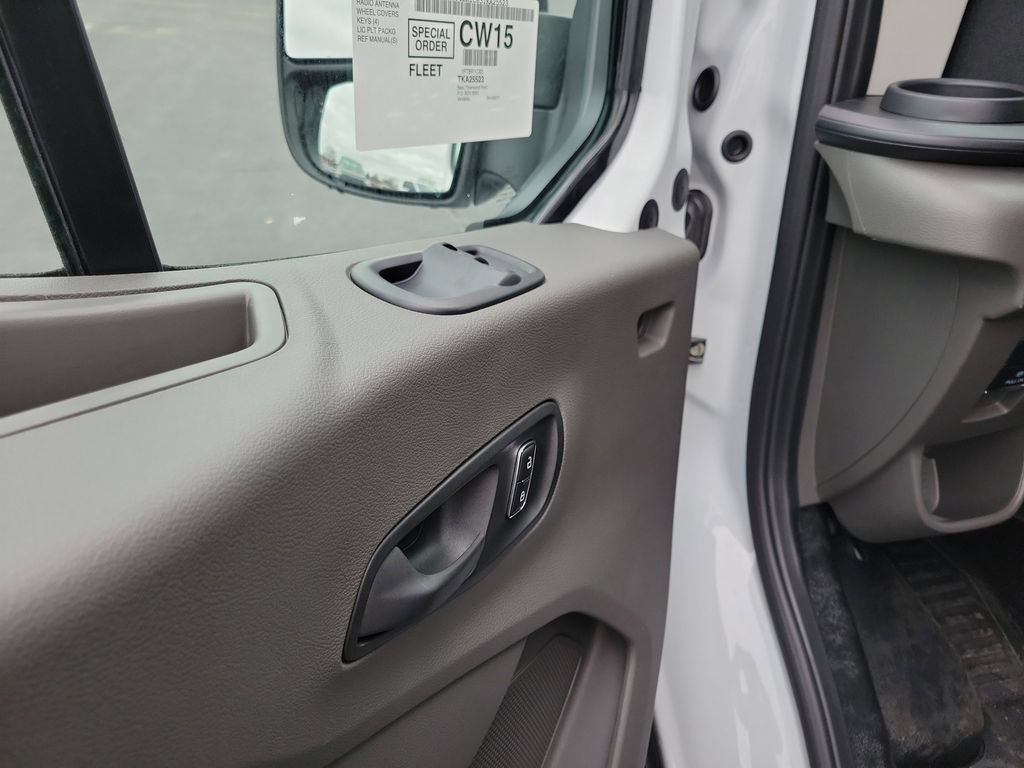 New 2026 Ford Transit 250 148 Medium Roof RWD image 20