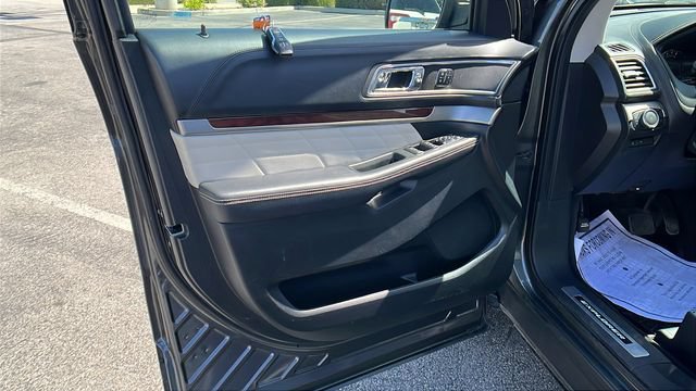 Used 2017 Ford Explorer Platinum AWD/4WD image 15