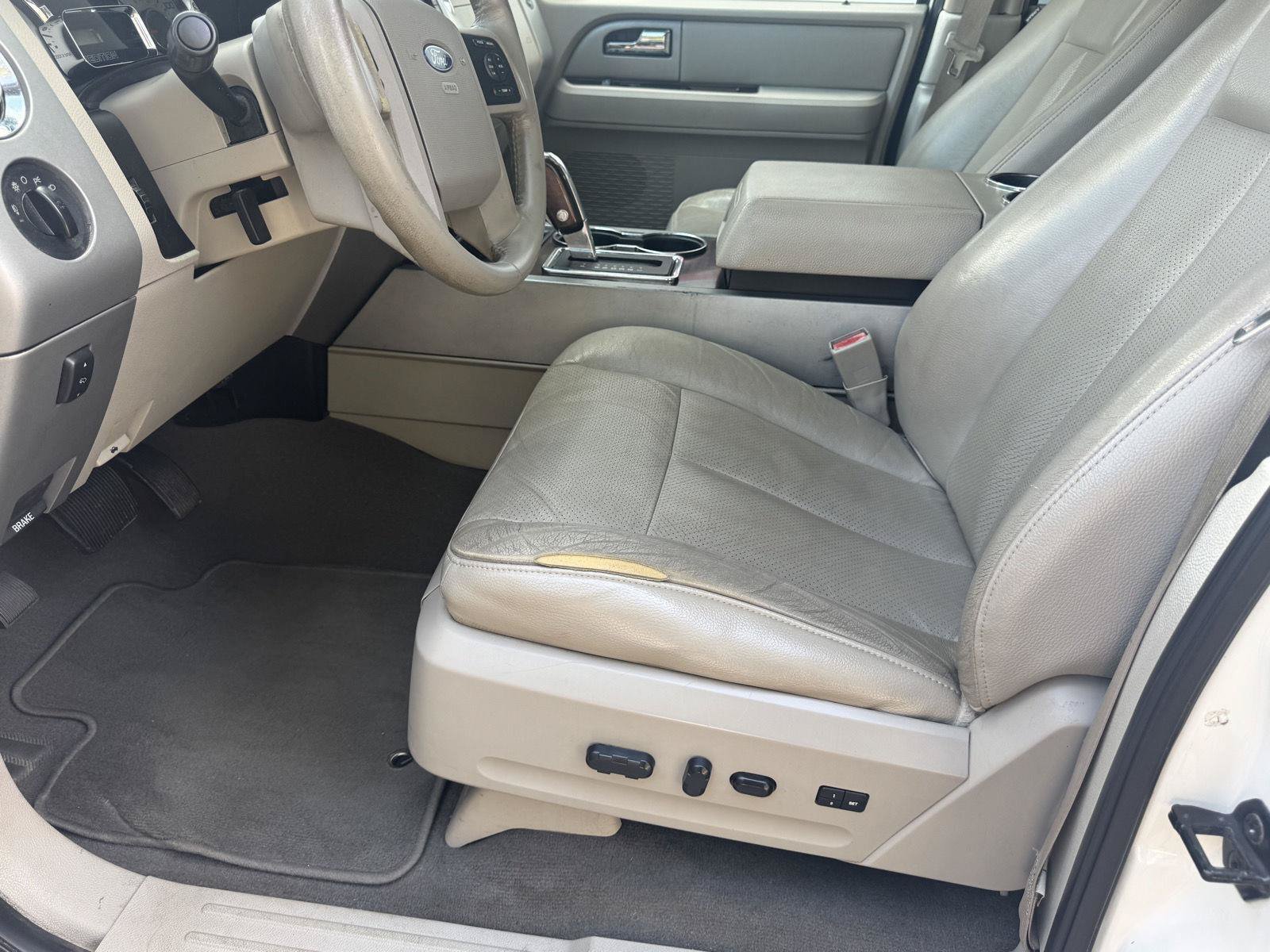 Used 2007 Ford Expedition Limited AWD/4WD image 14