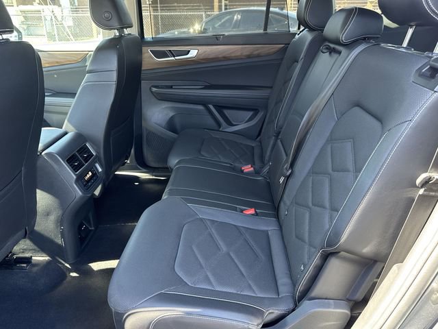 Used 2024 Volkswagen Atlas SE image 21