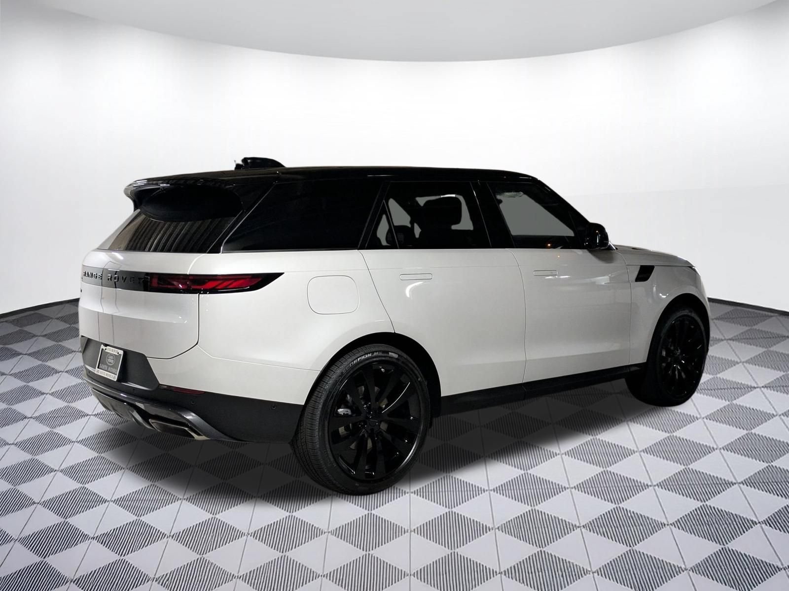 New 2026 Land Rover Range Rover Sport SE AWD/4WD image 5