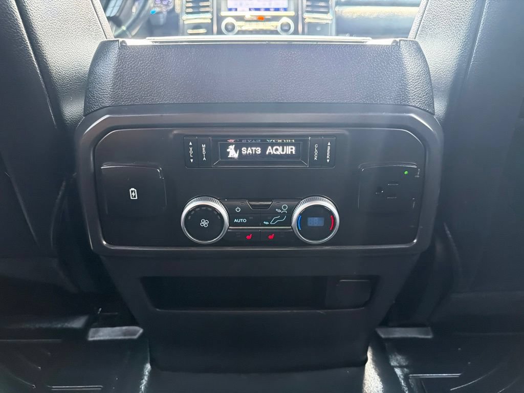 Used 2020 Ford Expedition Limited AWD/4WD image 23