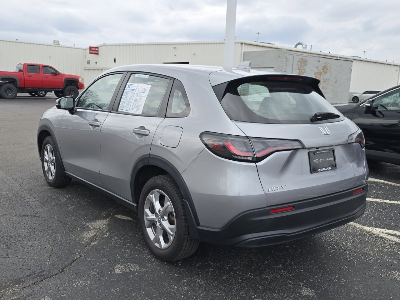 Used 2023 Honda HR-V LX image 7