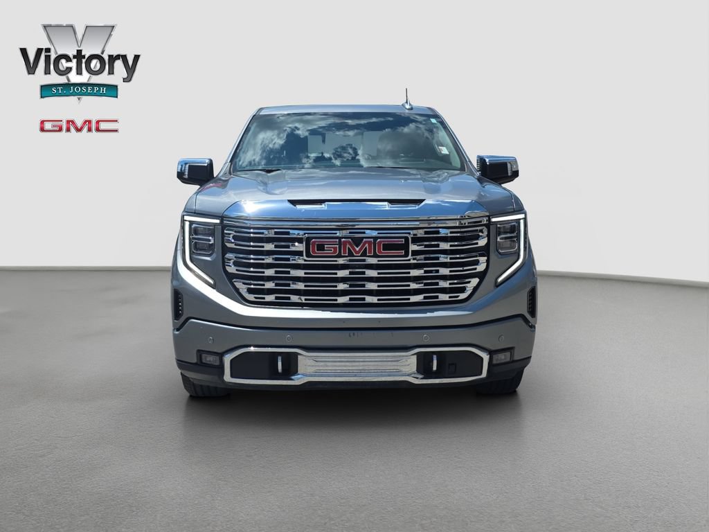 Used 2024 GMC Sierra 1500 Denali AWD/4WD image 2