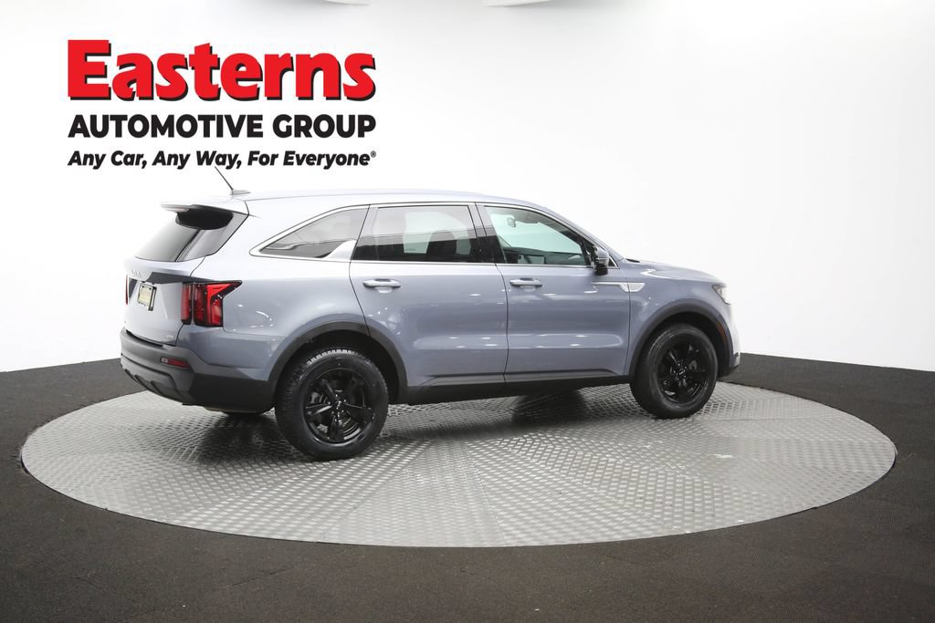 Used 2023 Kia Sorento LX AWD/4WD image 42