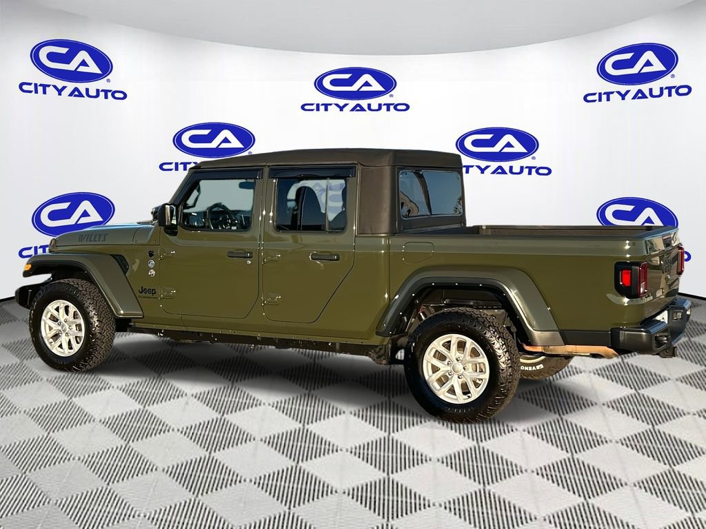 Used 2021 Jeep Gladiator Sport image 6
