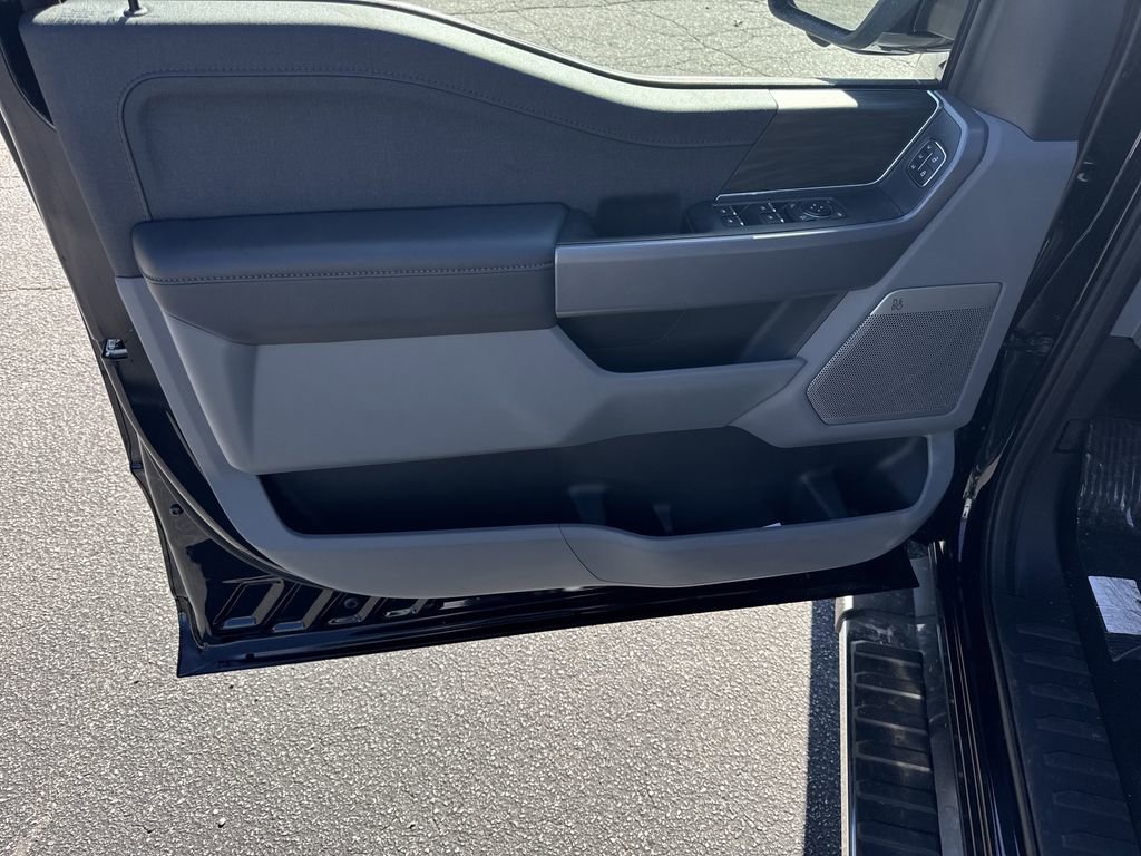 New 2025 Ford F150 Lariat w/ Equipment Group 501A Mid image 10