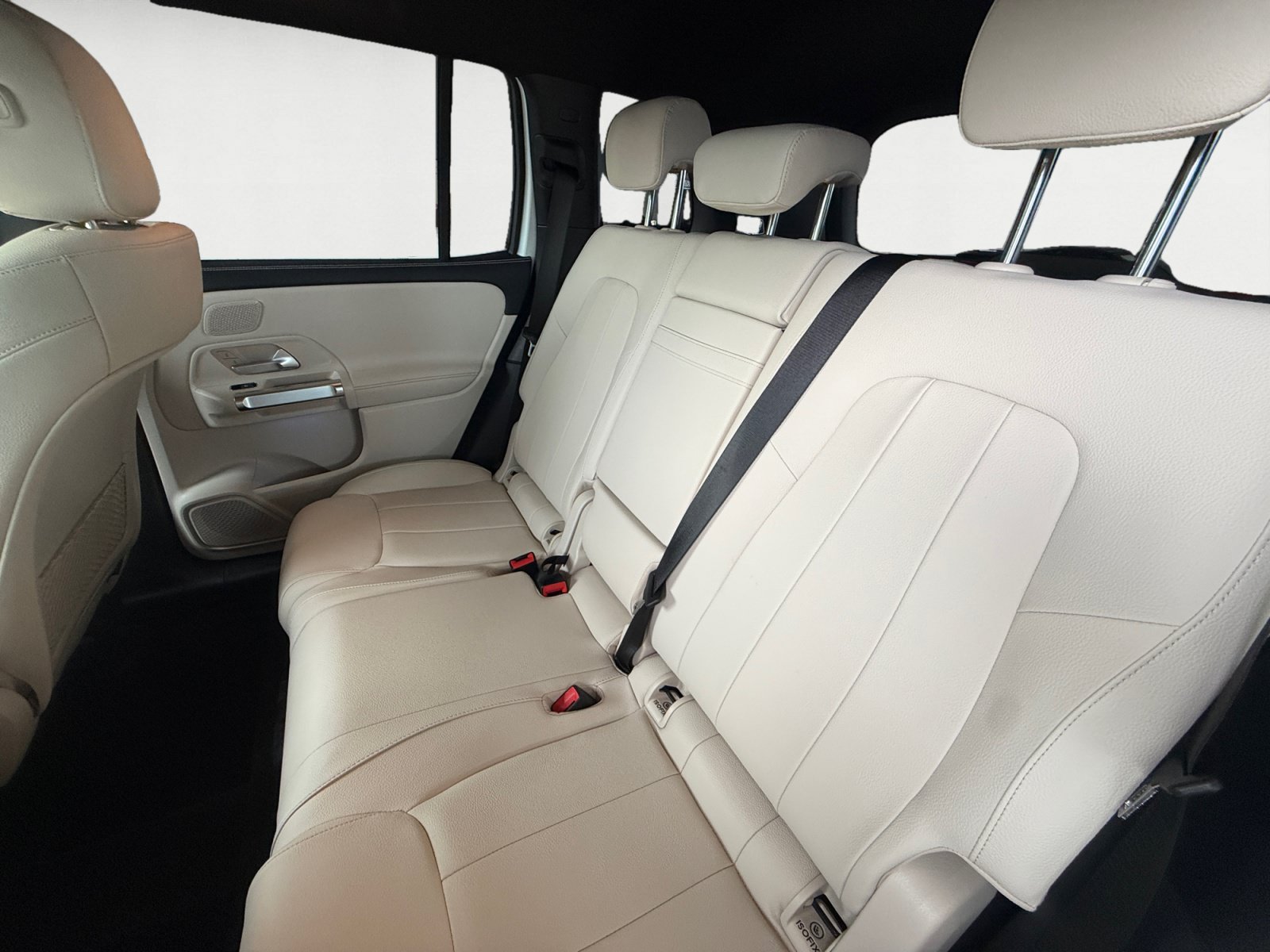 Used 2026 Mercedes-Benz GLB 250 image 13