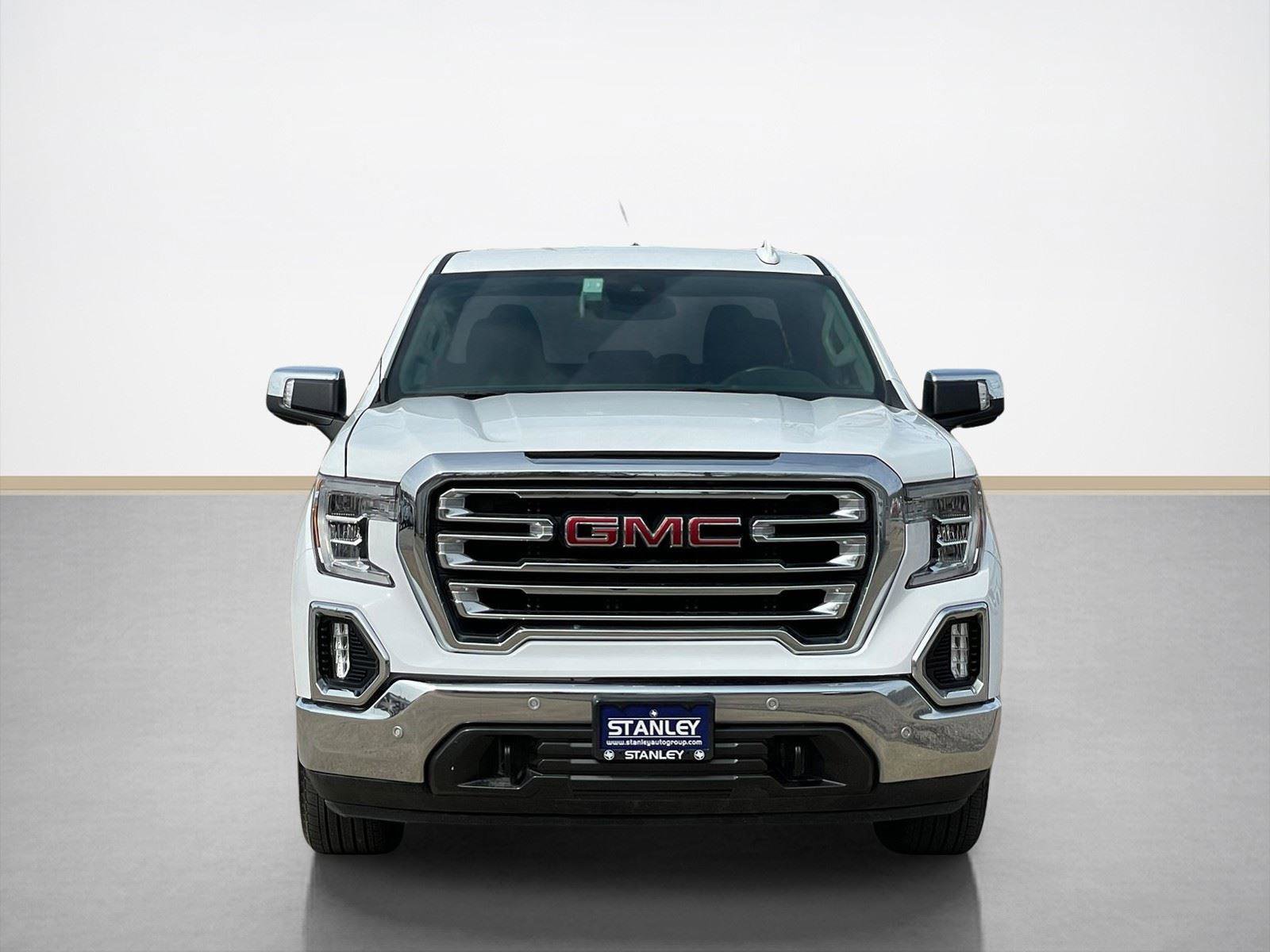 Used 2025 GMC Sierra 1500 SLT image 2