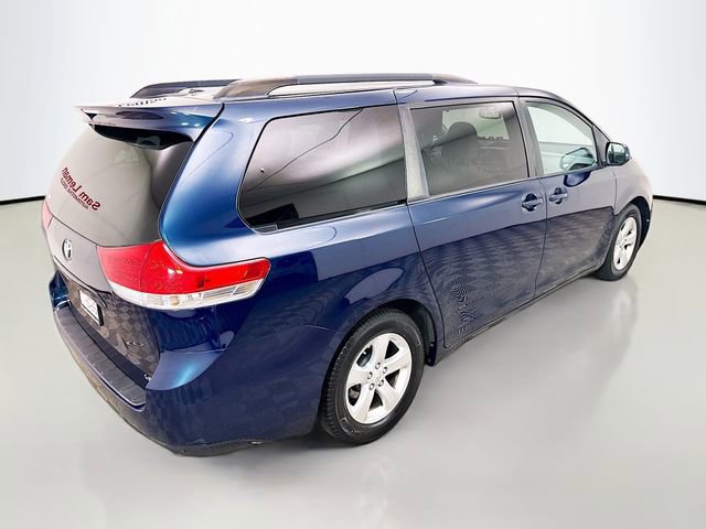 Used 2012 Toyota Sienna LE w/ Towing Pkg FWD image 7