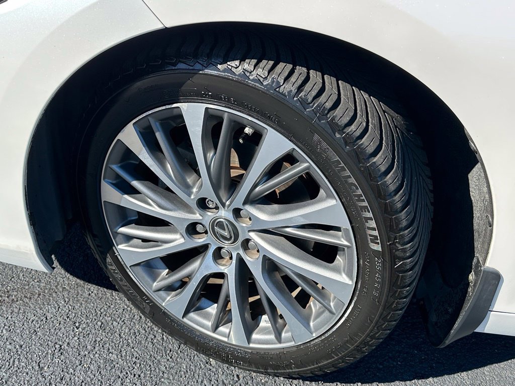 Used 2021 Lexus ES 250 w/ Premium Package AWD/4WD image 36