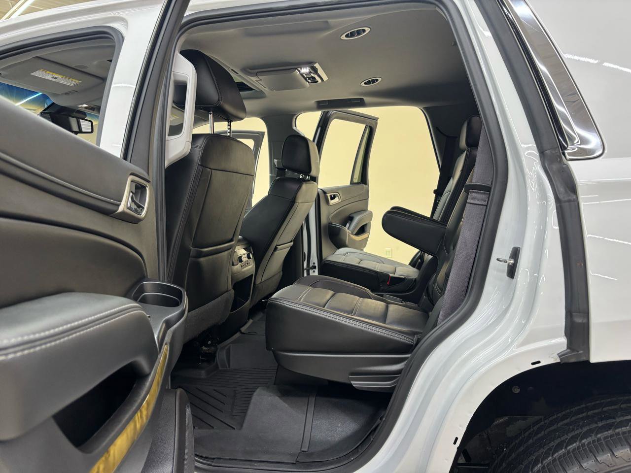 Used 2017 GMC Yukon Denali w/ Open Road Package AWD/4WD image 25