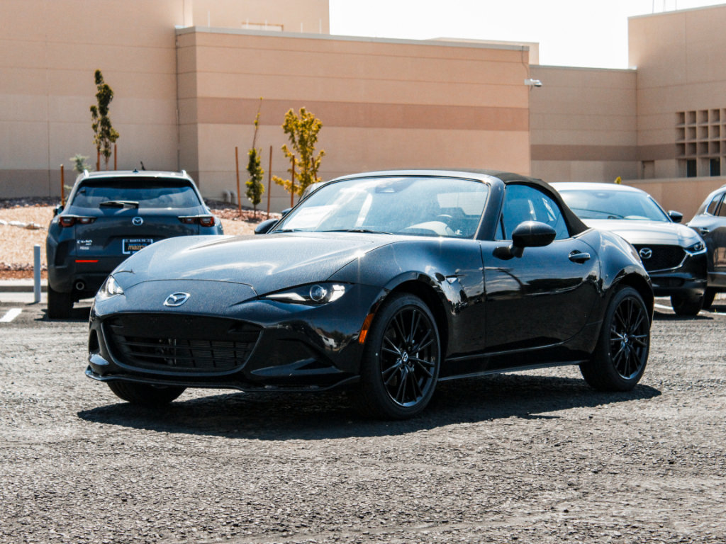 New 2026 MAZDA MX-5 Miata Club w/ Interior Package RWD image 1