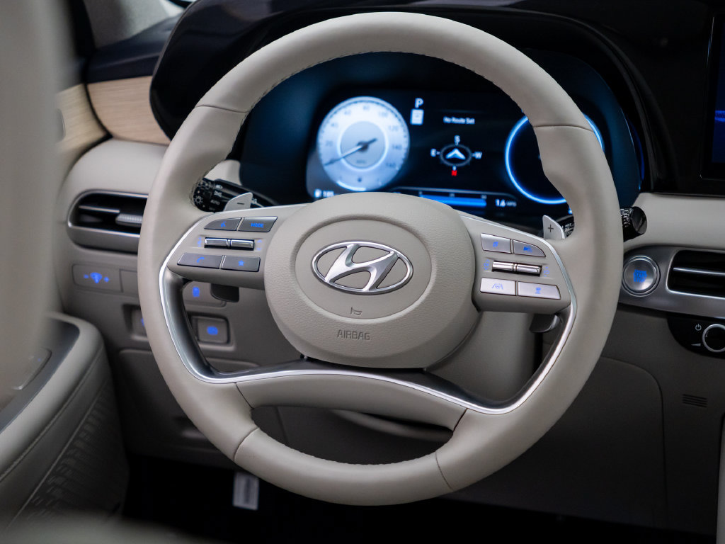 Used 2023 Hyundai Palisade Limited AWD/4WD image 13