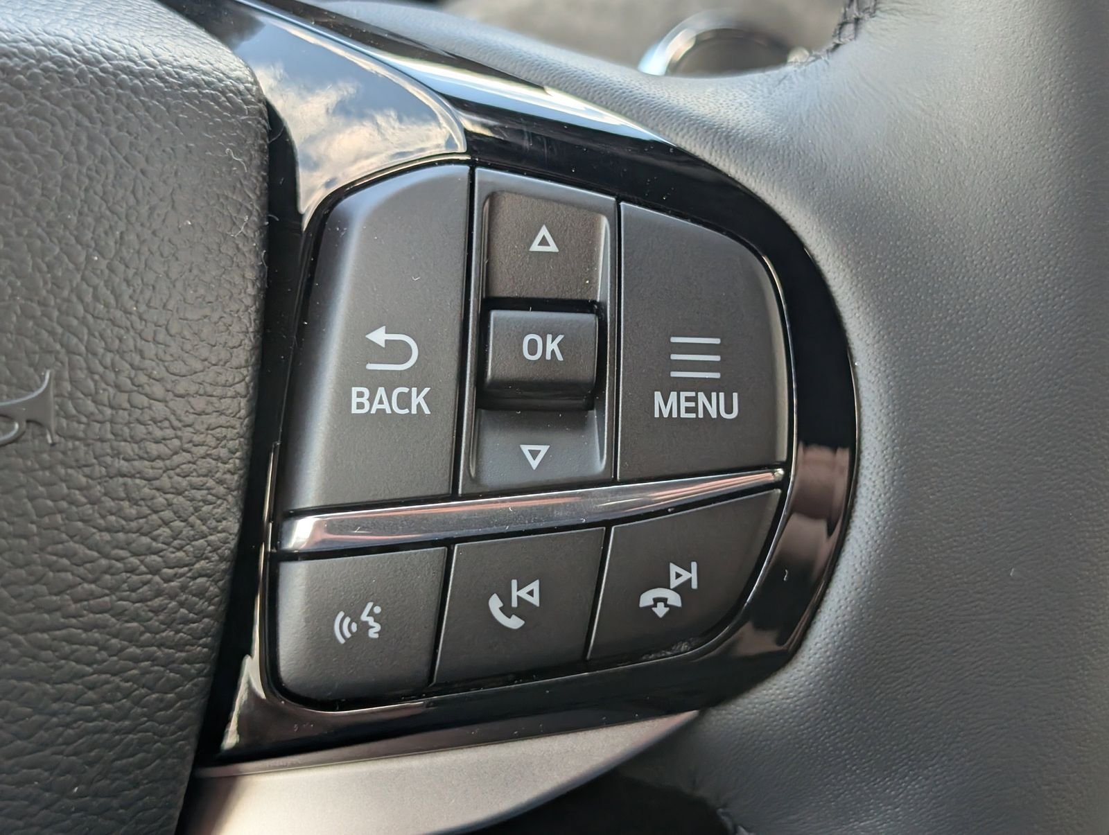 New 2026 Ford Explorer Platinum RWD image 25