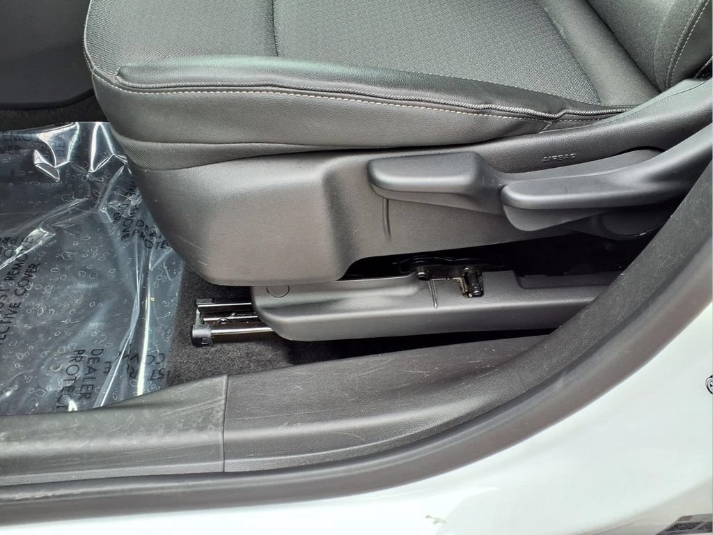 Used 2025 Buick Encore GX Preferred FWD image 22