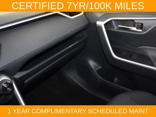 Used 2025 Toyota RAV4 XLE AWD/4WD image 16