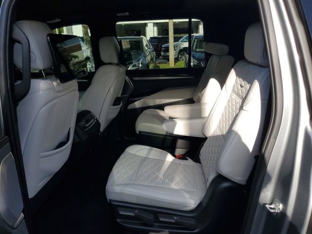 Certified 2025 Cadillac Escalade ESV Sport Platinum w/ LPO, ONYX Package RWD image 12