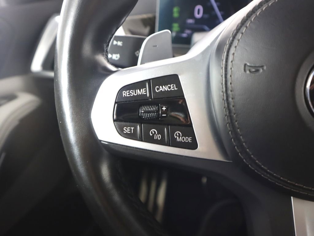 Used 2023 BMW X7 xDrive40i w/ M Sport Package AWD/4WD image 17