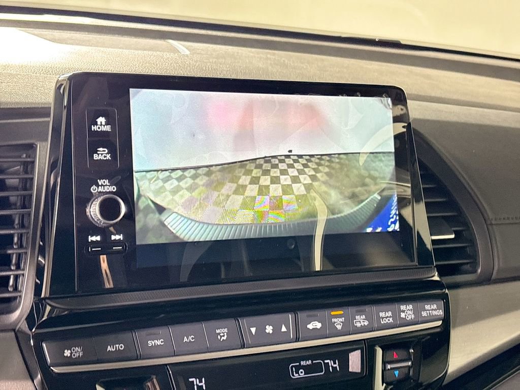 New 2026 Honda Odyssey Touring image 17