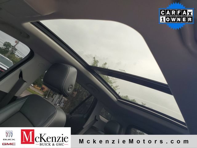Used 2022 GMC Terrain SLT w/ Elevation Edition FWD image 10