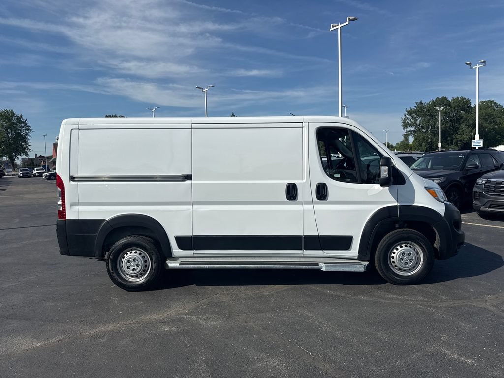 Used 2025 RAM ProMaster 2500 w/ U-Haul Equipment Group FWD image 6