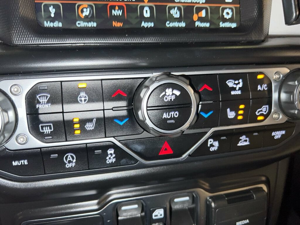 Used 2021 Jeep Gladiator Overland AWD/4WD image 30