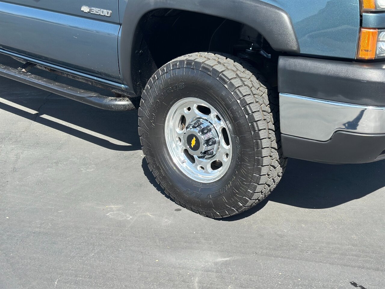 Used 2006 Chevrolet Silverado 3500 LT w/ Skid Plate Package AWD/4WD image 37
