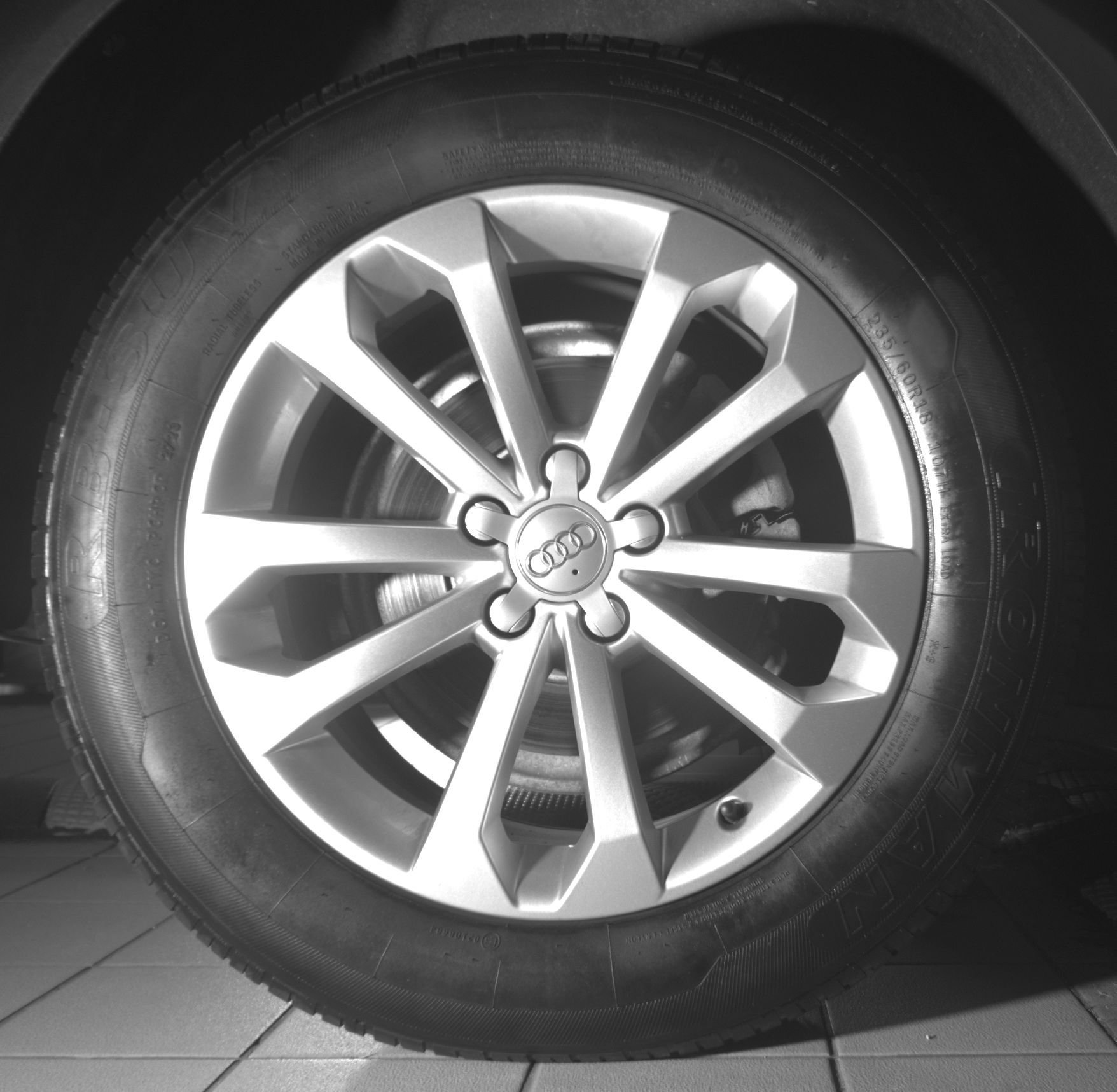 Used 2015 Audi Q5 2.0T Premium Plus w/ Technology Package AWD/4WD image 32