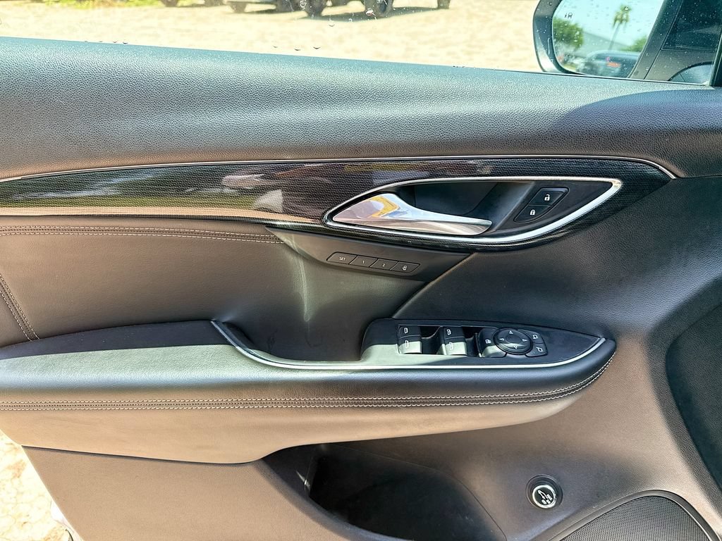 Used 2023 Buick Envision Essence w/ Sport Touring Package AWD/4WD image 9