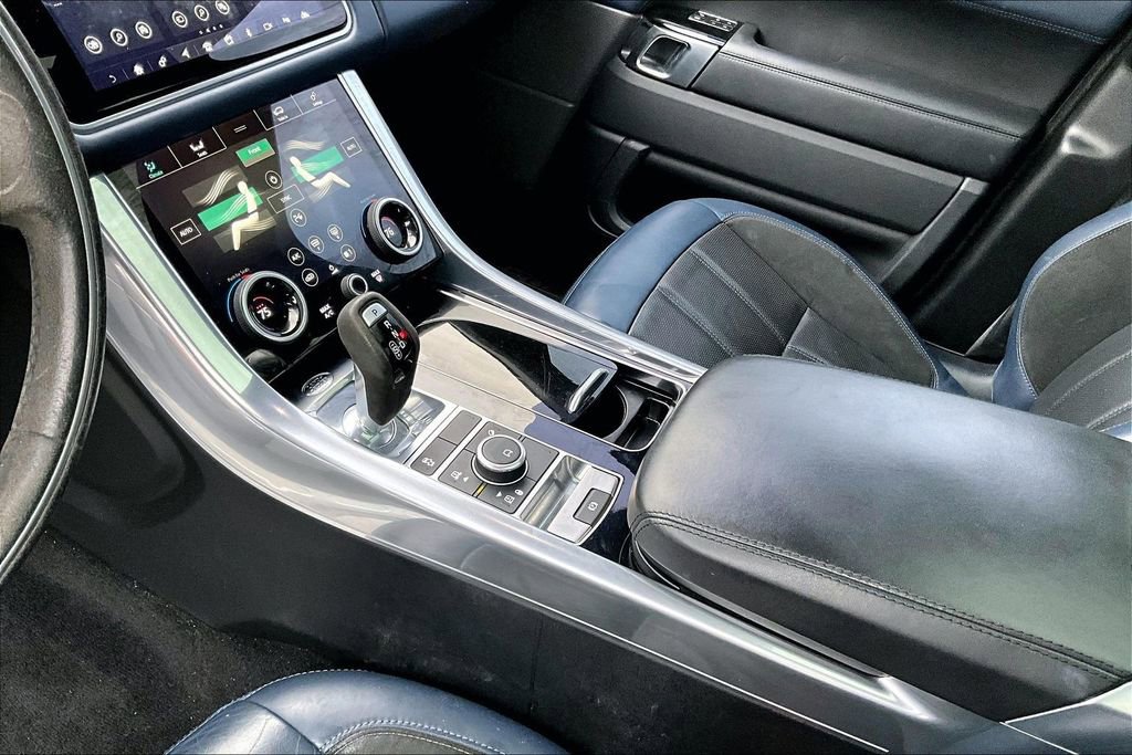 Used 2020 Land Rover Range Rover Sport HST image 15