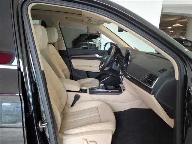 Used 2023 Audi Q5 2.0T Premium w/ Convenience Package image 21