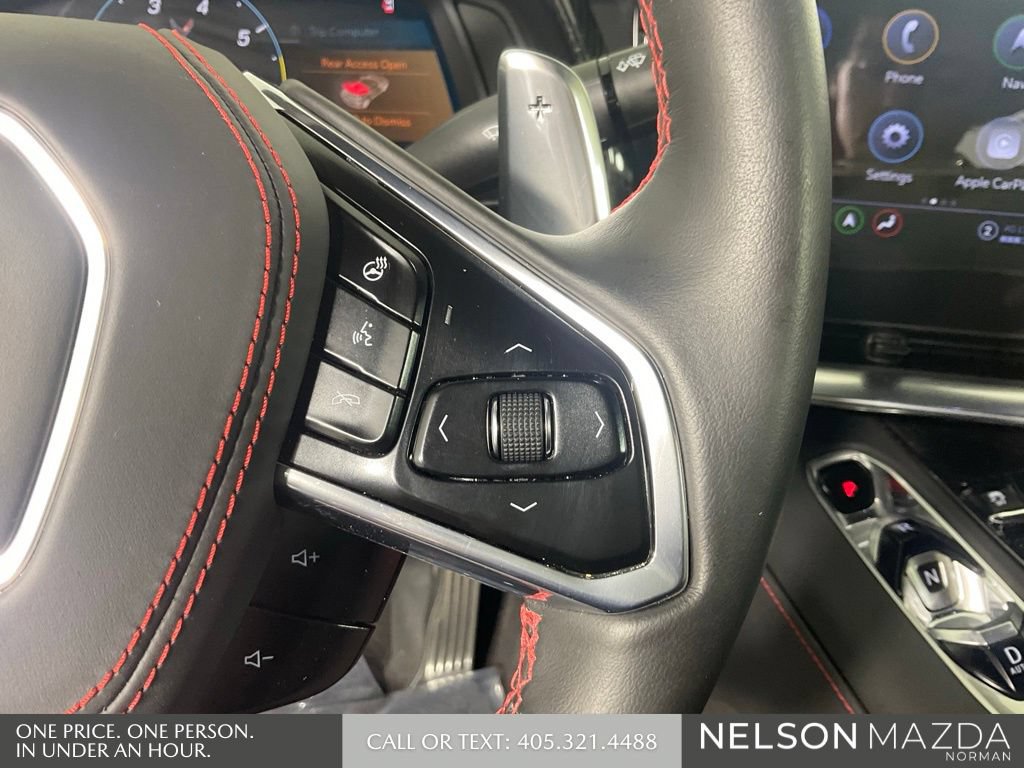 Used 2022 Chevrolet Corvette Stingray Premium Cpe w/ Z51 Performance Package RWD image 36