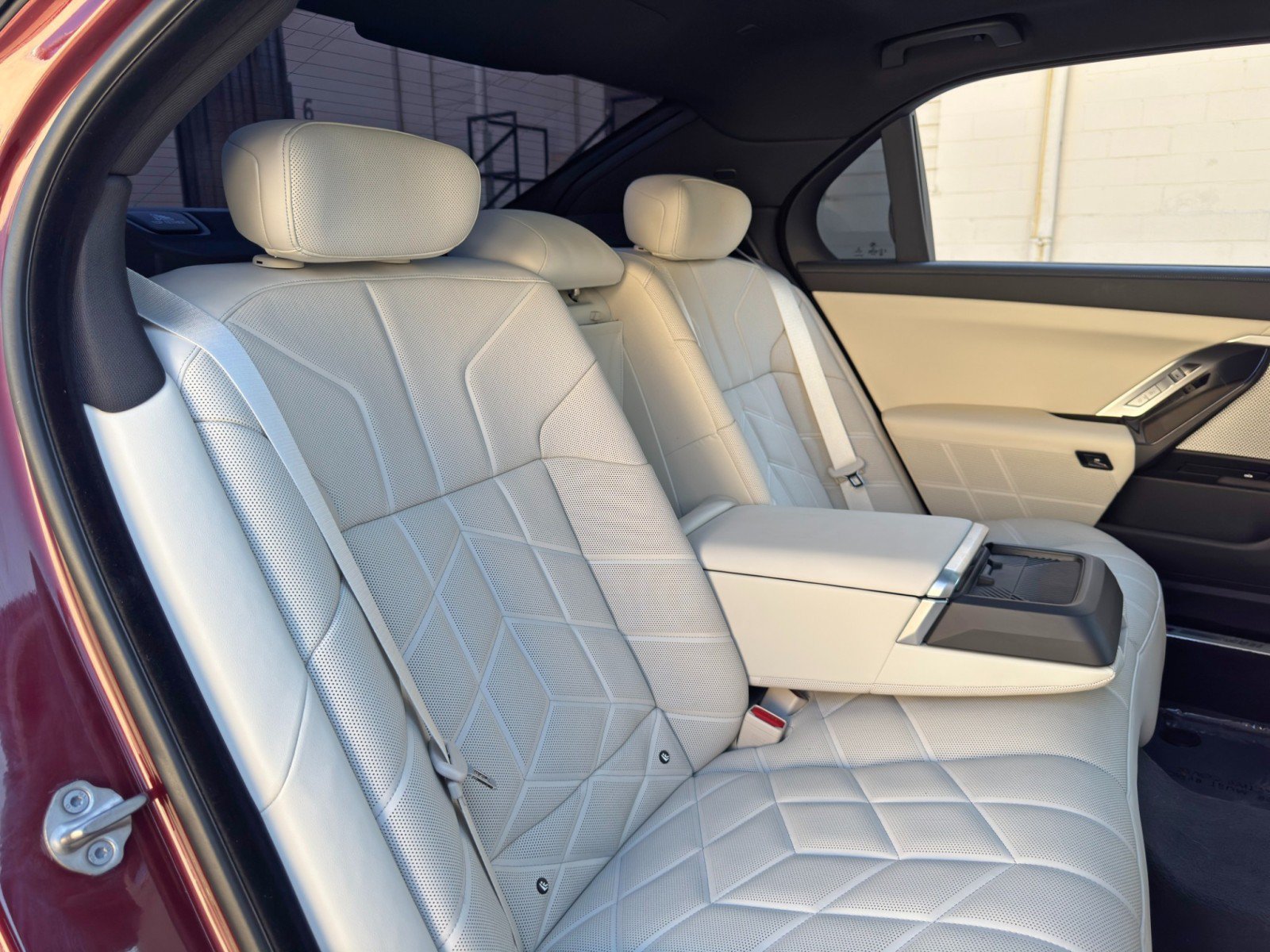 Used 2023 BMW 760i xDrive AWD/4WD image 47