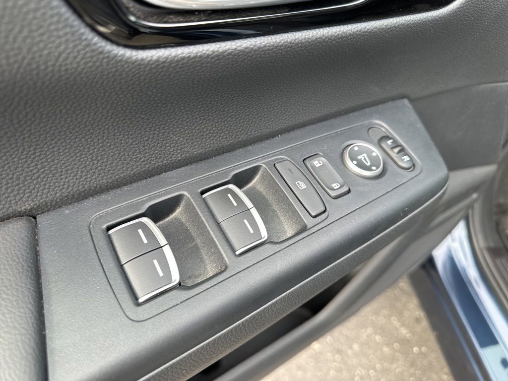 Used 2025 Honda CR-V Sport Touring image 18