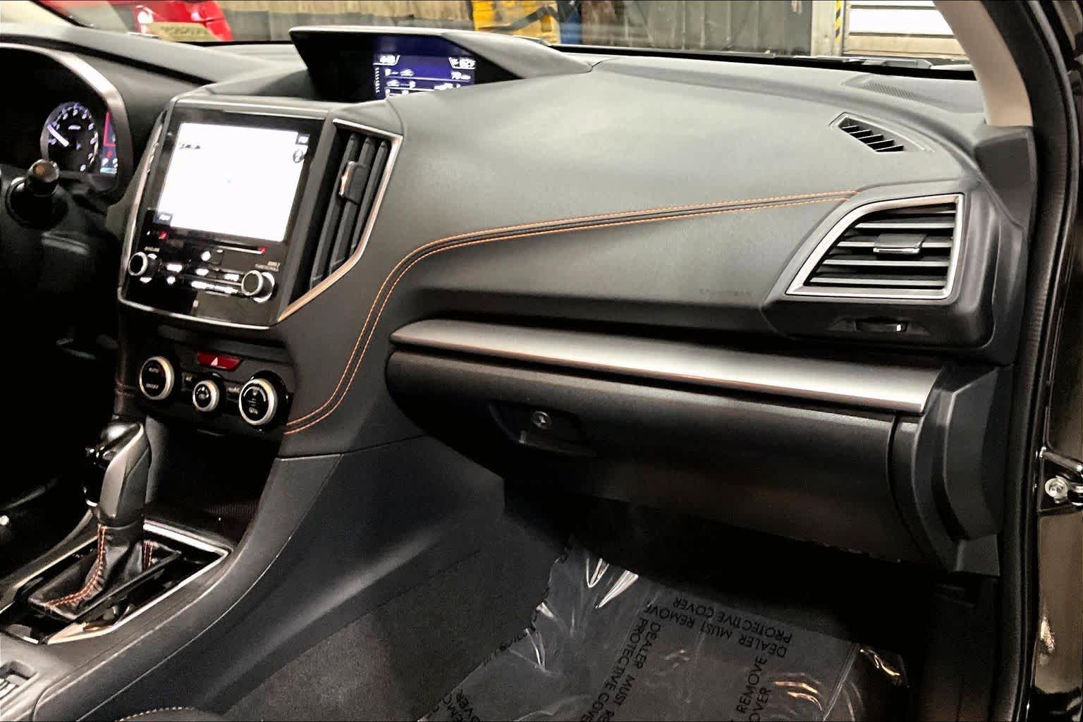 Used 2019 Subaru Crosstrek 2.0i Limited w/ Moonroof Package w/Navigation image 19