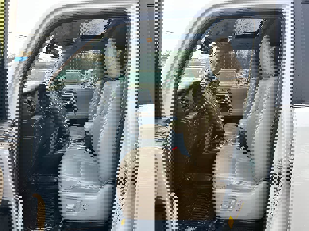 Used 2020 Toyota 4Runner Limited image 20