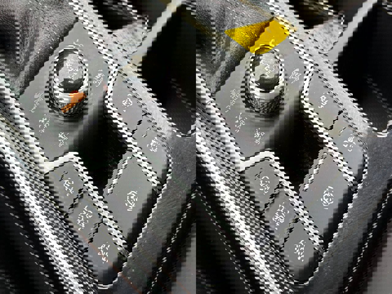 Used 2022 Kia Sorento SX image 22