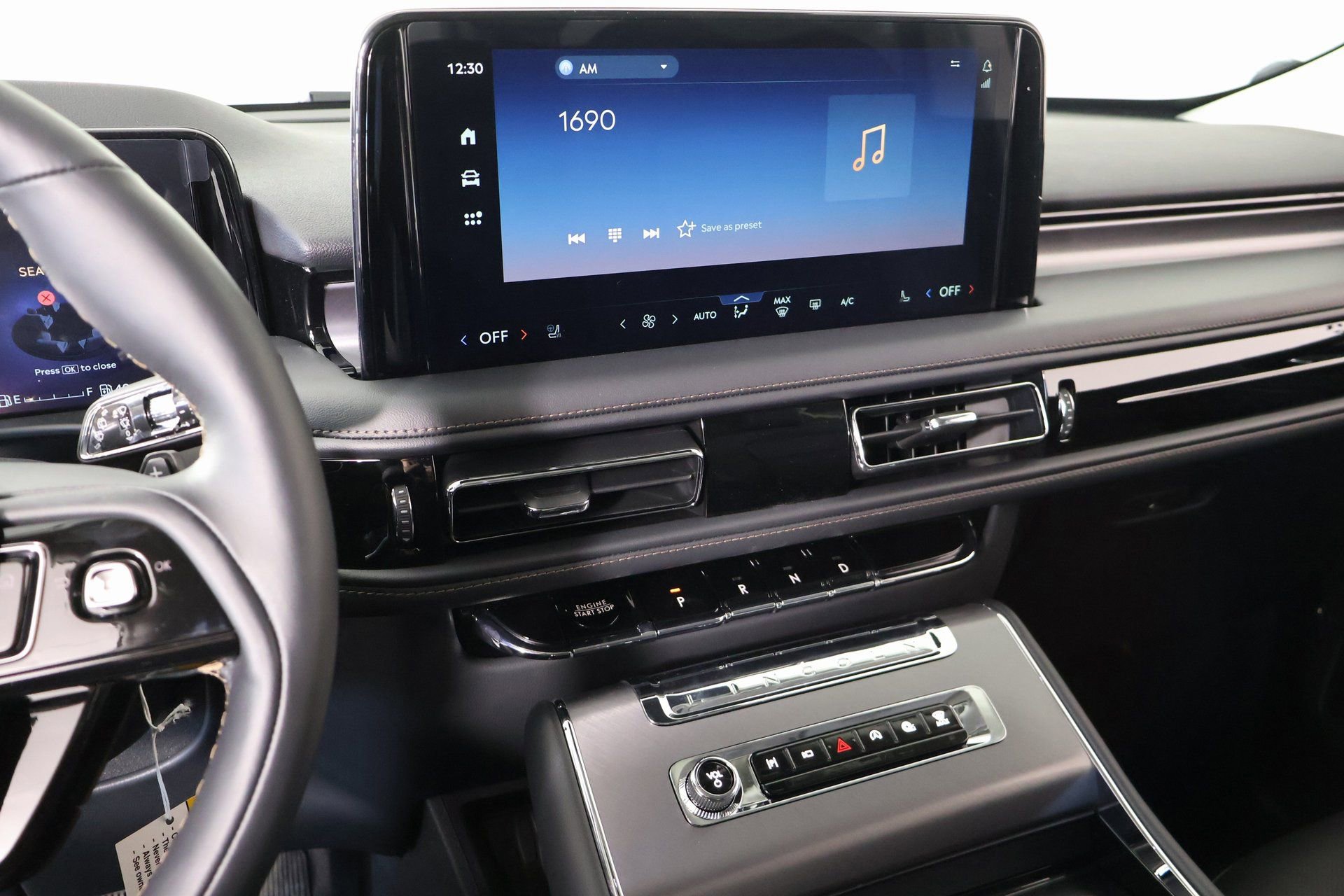 New 2026 Lincoln Aviator AWD w/ Jet Appearance Package image 5