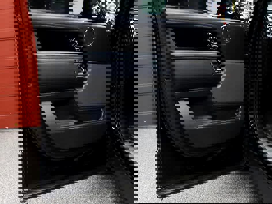 Used 2019 Land Rover Range Rover Supercharged image 26