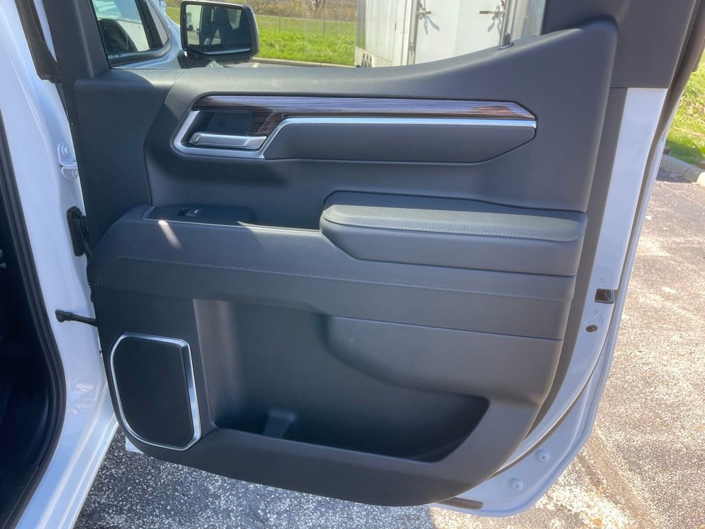 New 2026 Chevrolet Silverado 1500 RST AWD/4WD image 25