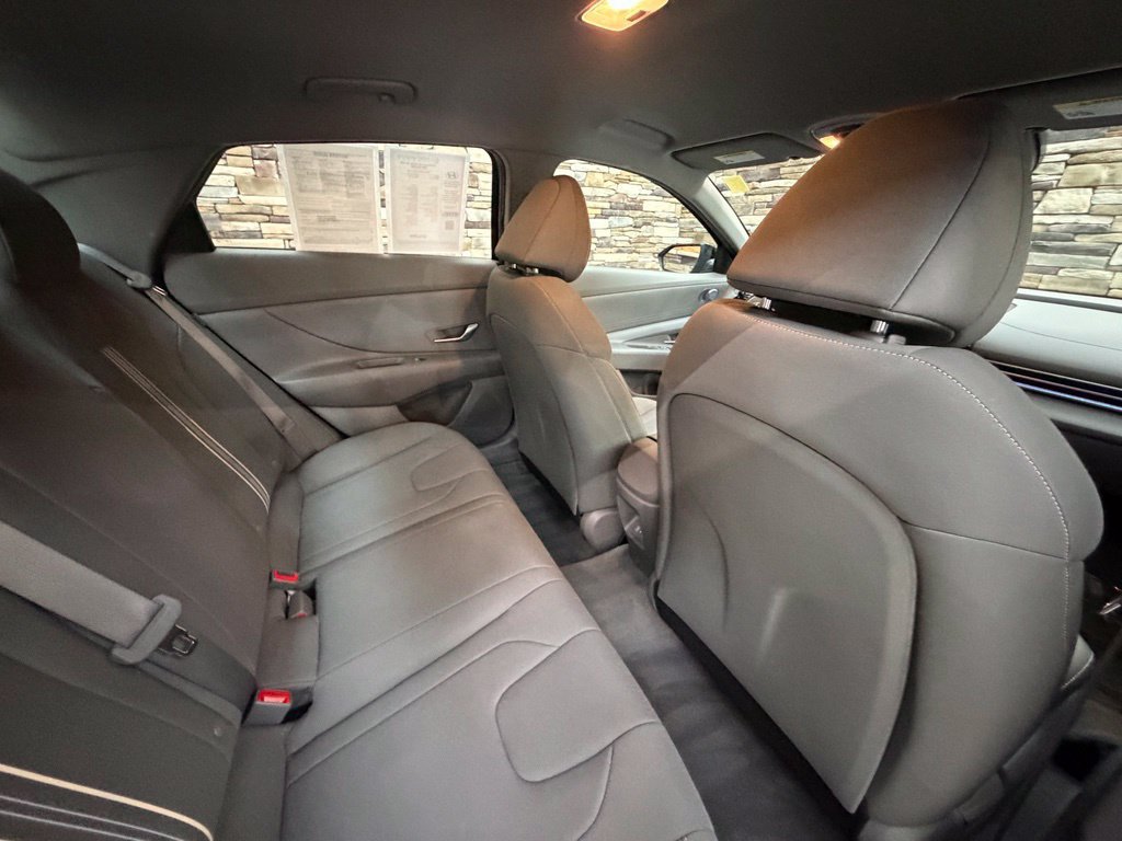 Certified 2024 Hyundai Elantra SEL FWD image 42