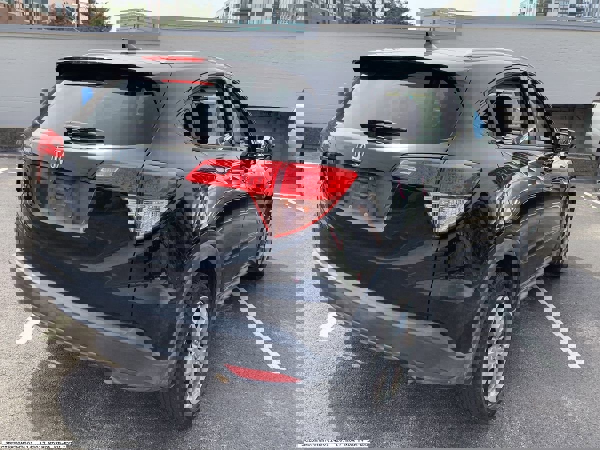 Used 2017 Honda HR-V EX-L image 6