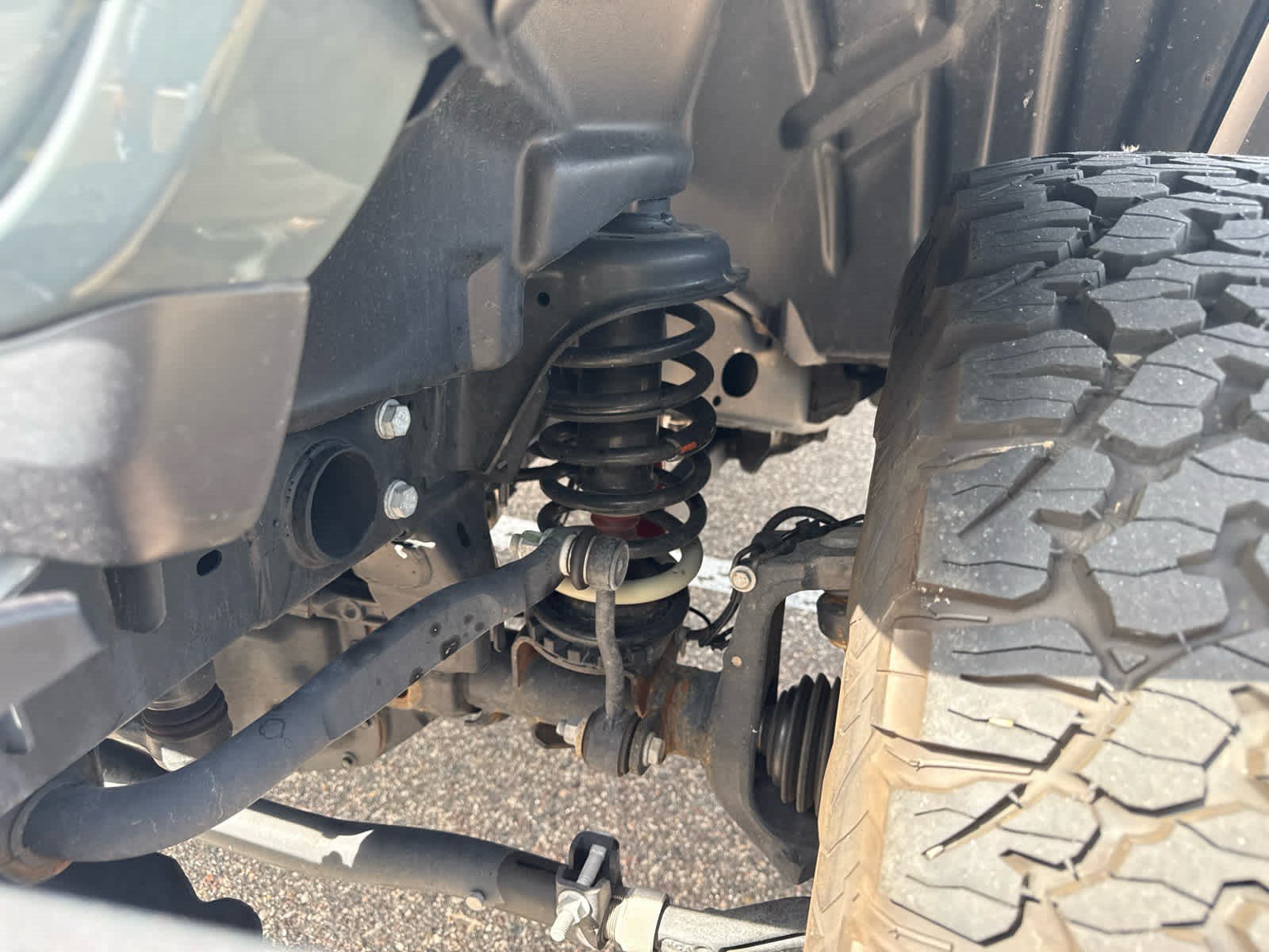 Used 2025 Jeep Wrangler Unlimited Rubicon AWD/4WD image 4