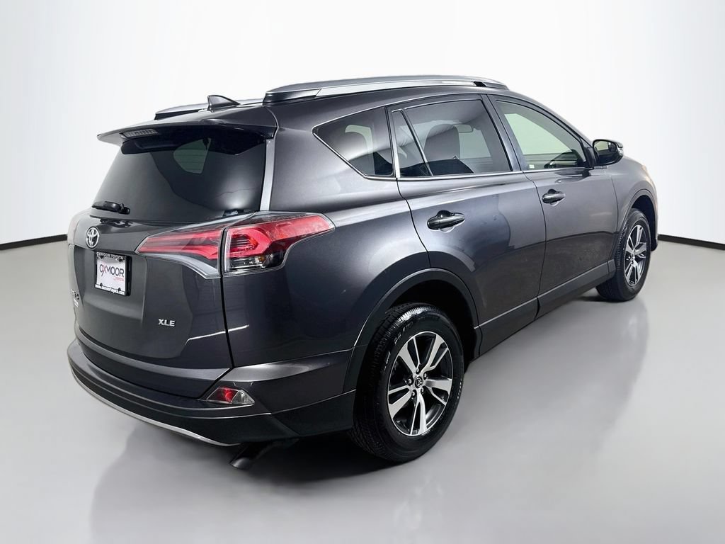 Certified 2017 Toyota RAV4 XLE FWD image 7