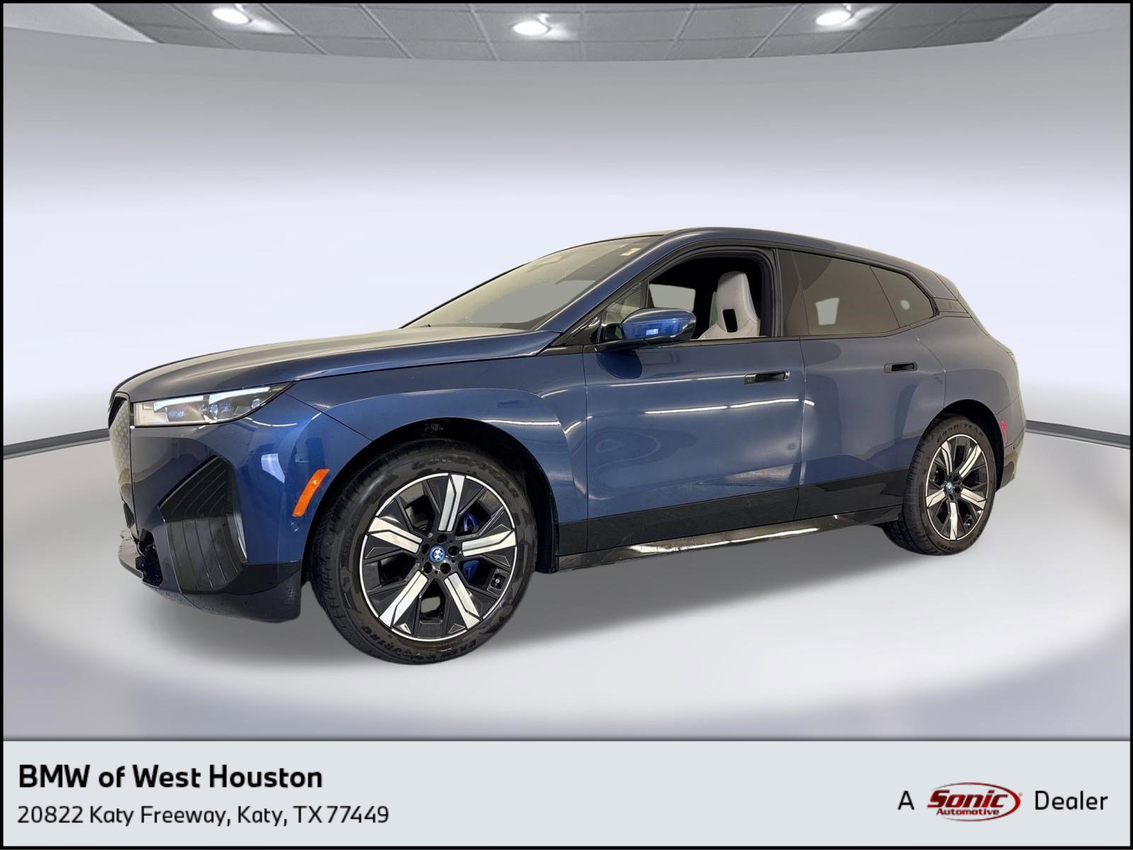 Certified 2023 BMW iX xDrive50 w/ Sport Package image 1