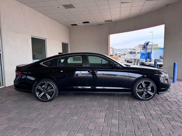 Used 2023 Honda Accord Sport image 6